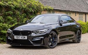 BMW M4 Coupe 2017 года (UK)